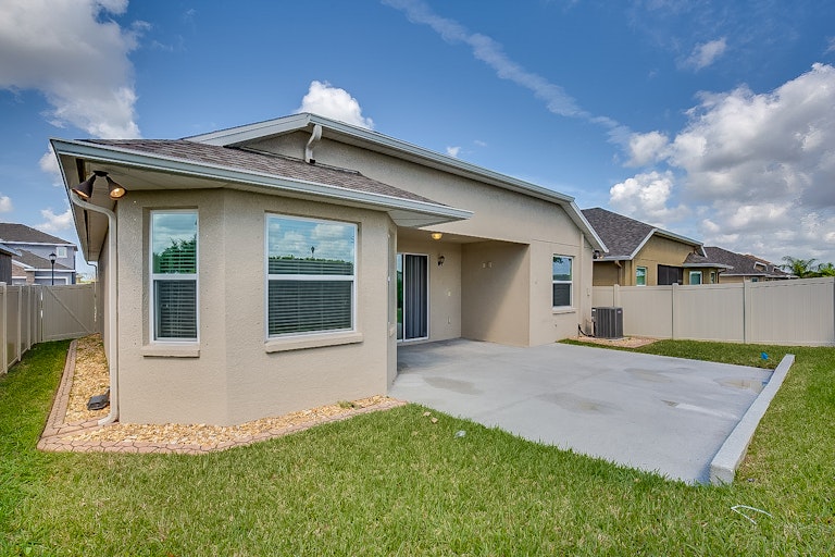Photo 26 of 29 - 12104 Rambling Stream Dr, Riverview, FL 33579