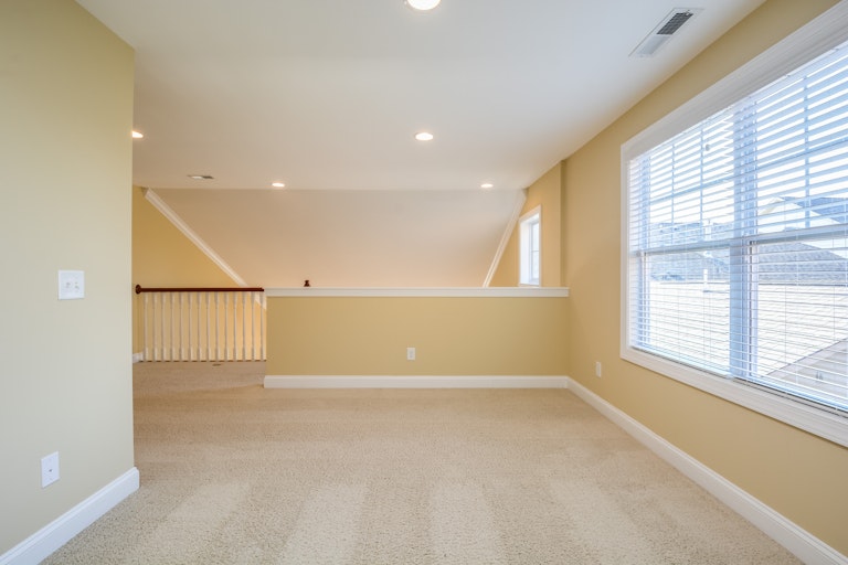 Photo 7 of 18 - 99 White Pine Dr, Clayton, NC 27527