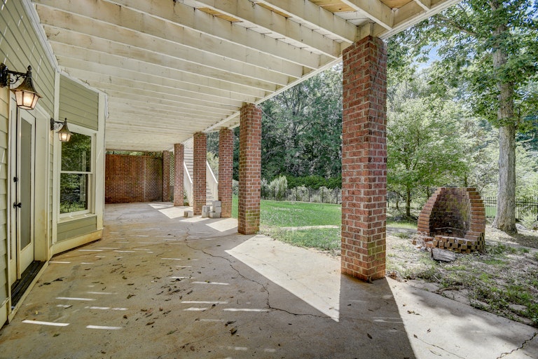 Photo 30 of 31 - 52 Edgewood Vis, Newnan, GA 30265