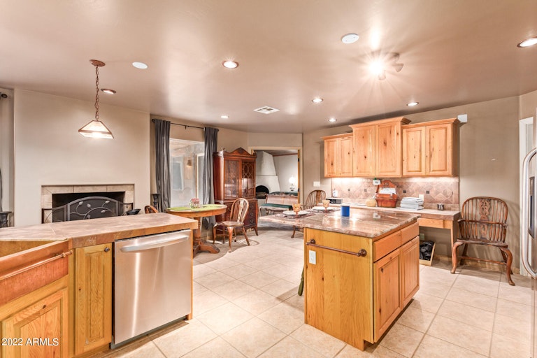 Photo 12 of 56 - 44807 N 20th St, New River, AZ 85087