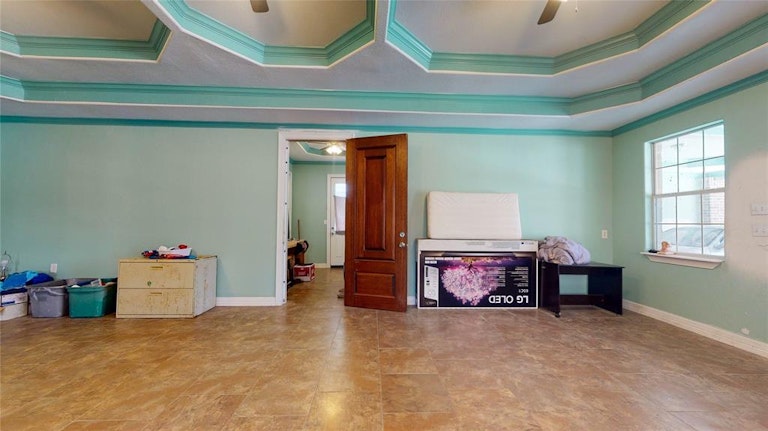 Photo 12 of 41 - 14625 Muscatine St, Houston, TX 77015
