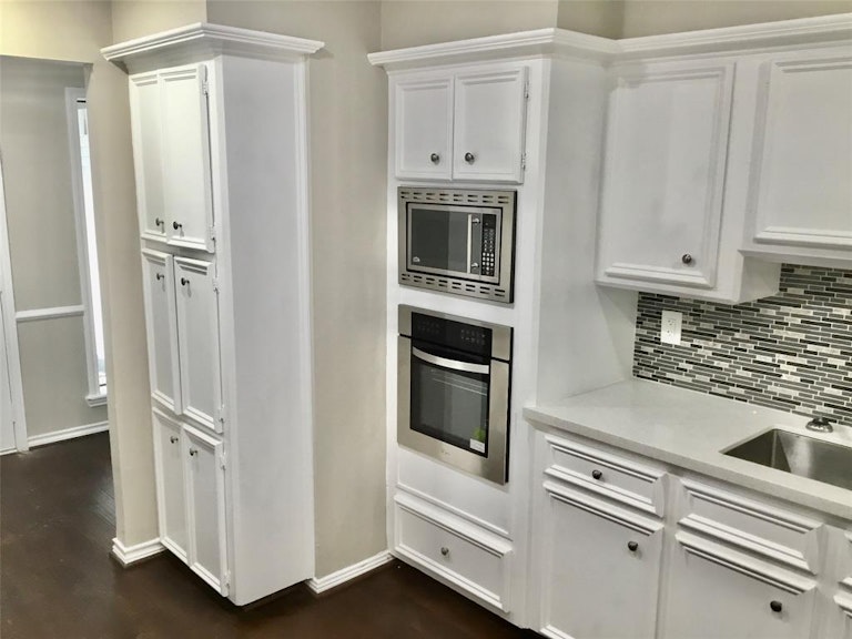 Photo 15 of 28 - 16518 Grommet Ct, Crosby, TX 77532