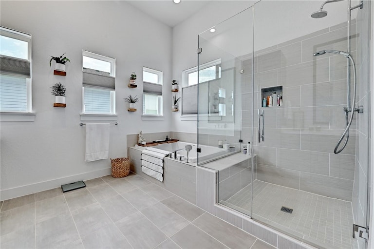 Photo 11 of 22 - 7321 Cordoba Dr, Austin, TX 78724