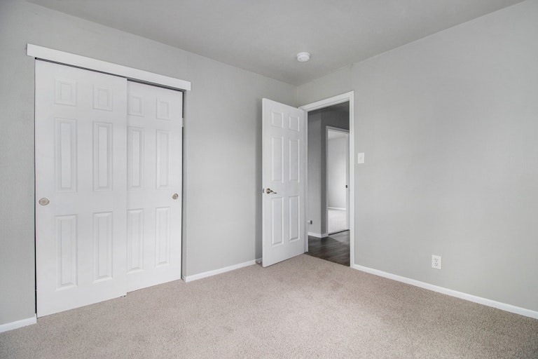 Photo 18 of 19 - 2121 E 89th Ave, Thornton, CO 80229