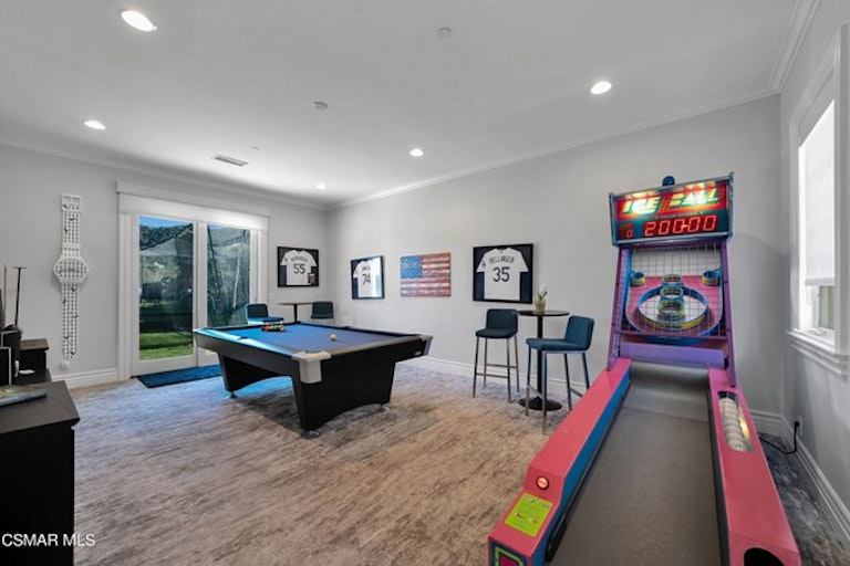 Photo 39 of 80 - 208 W Stafford Rd, Thousand Oaks, CA 91361