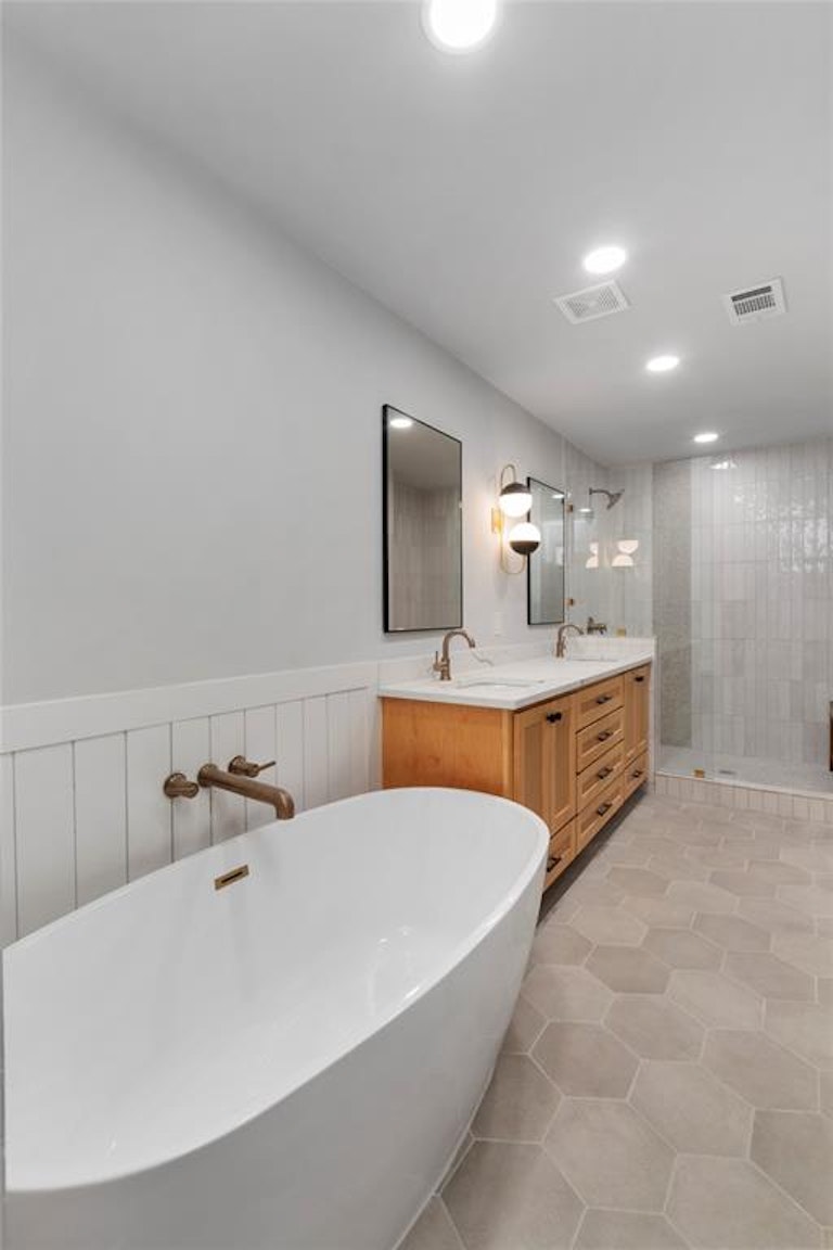 Photo 40 of 48 - 1924 Foxtail Pl, Spring, TX 77380