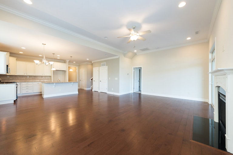 Photo 4 of 24 - 1012 Autumn Meadow Ln, Wake Forest, NC 27587