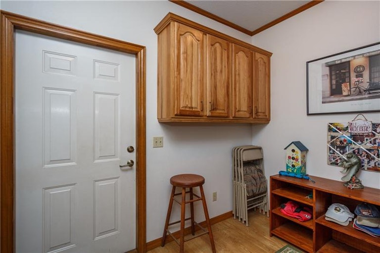 Photo 17 of 22 - 2300 Grove Lake Dr, Lake Alfred, FL 33850