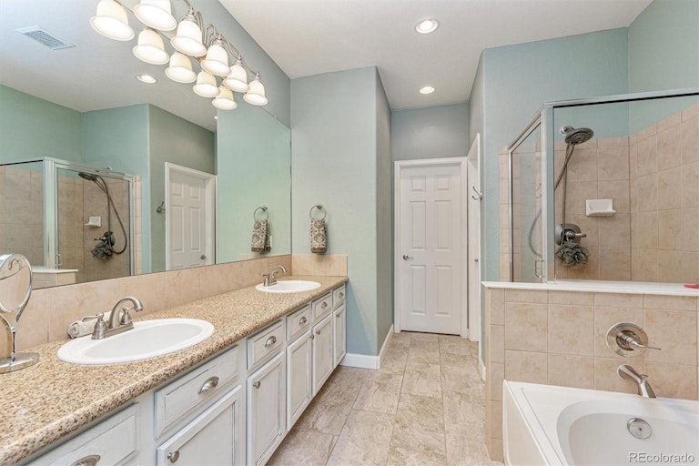 Photo 13 of 19 - 11287 Osage Cir Unit E, Northglenn, CO 80234