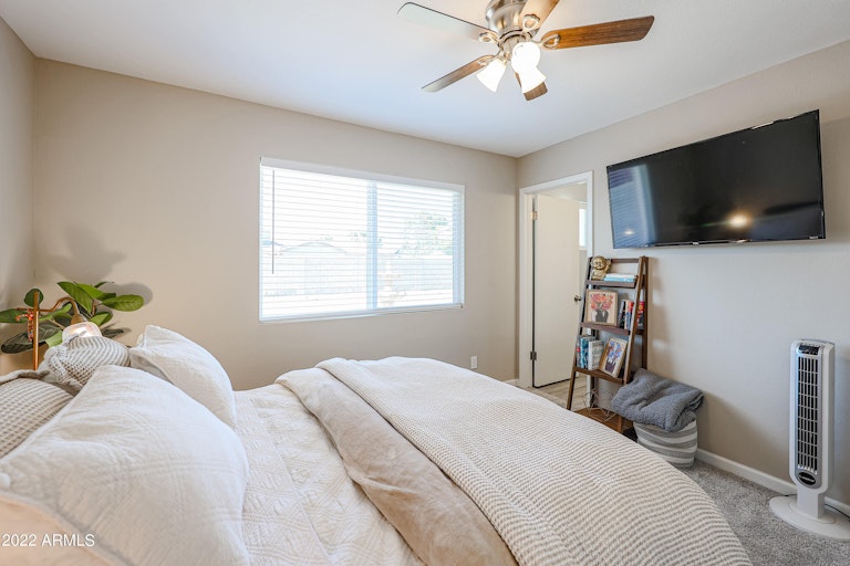 Photo 12 of 25 - 5244 W Cholla St, Glendale, AZ 85304