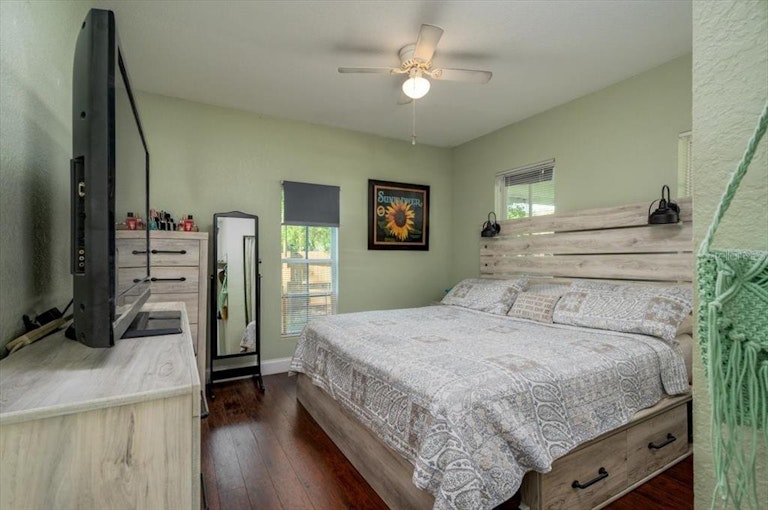Photo 11 of 30 - 1802 Lenna Ave, Seffner, FL 33584