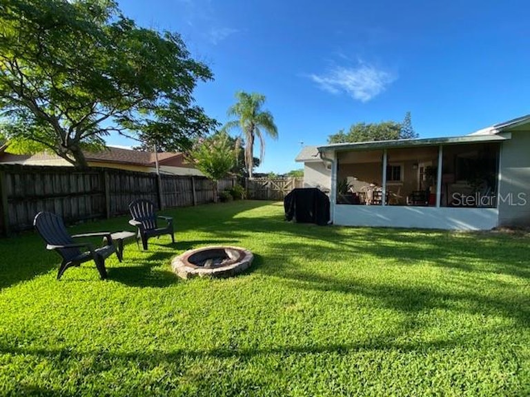 Photo 24 of 27 - 7921 Segovia St, Orlando, FL 32822
