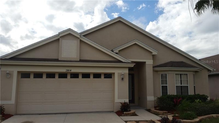 Photo 3 of 24 - 27434 Edenfield Dr, Wesley Chapel, FL 33544