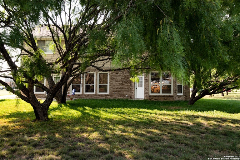 Photo 6 of 25 - 9332 Remuda Path, San Antonio, TX 78254