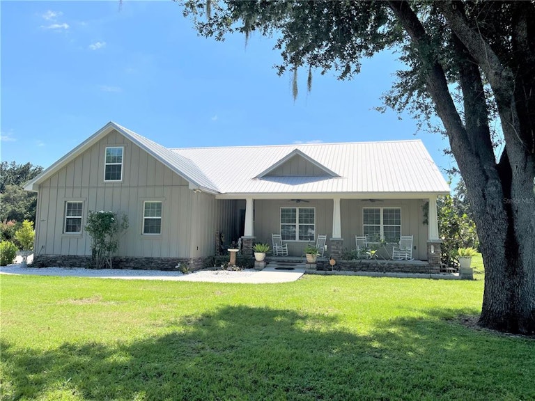 Photo 1 of 39 - 6009 Laurel Oak Dr, Lakeland, FL 33811