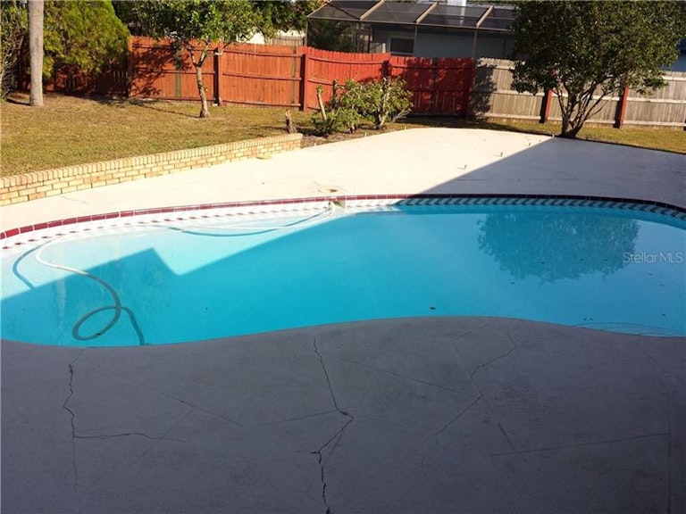 Photo 24 of 25 - 512 Limetree Dr, Oldsmar, FL 34677