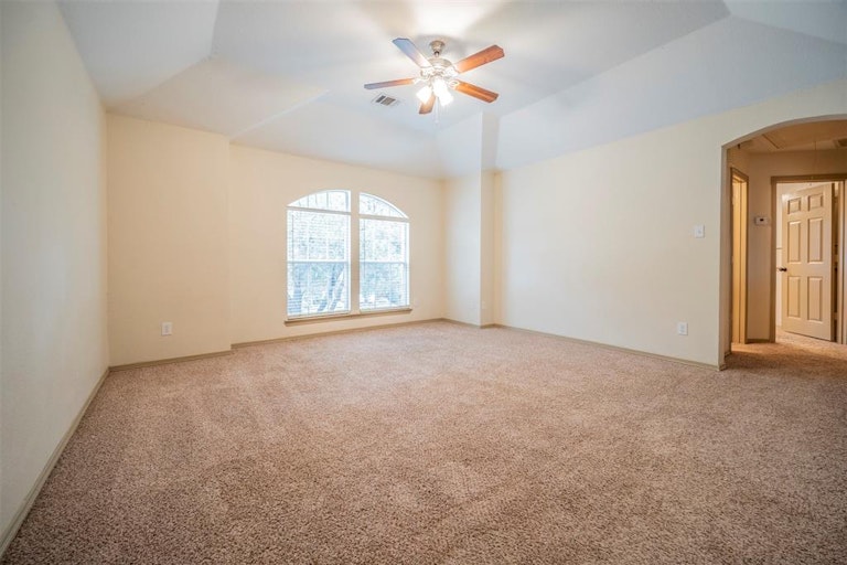 Photo 12 of 16 - 8413 Garnet Way, McKinney, TX 75072