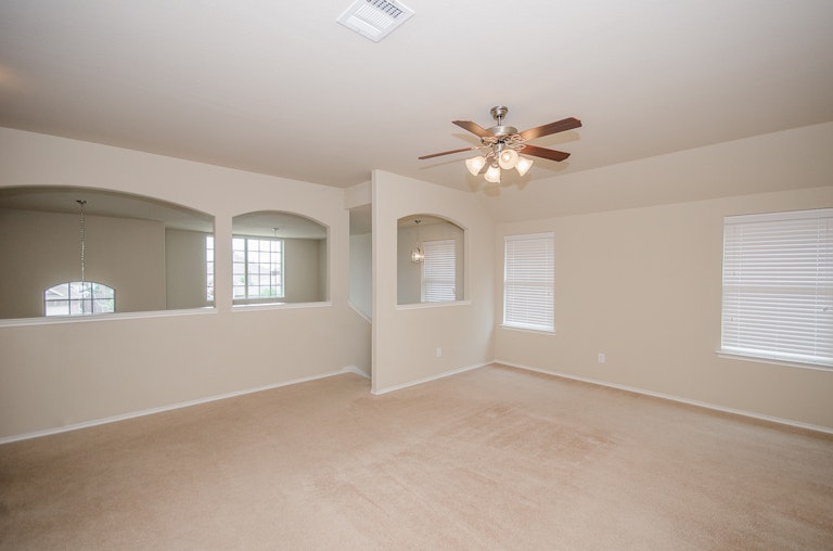 Photo 28 of 44 - 9713 Mulligan Dr, McKinney, TX 75072