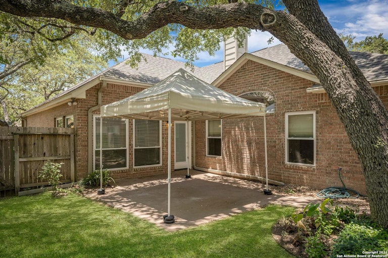 Photo 25 of 27 - 8911 Trailing Winds, San Antonio, TX 78254