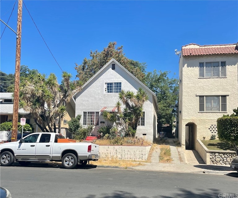 Photo 1 of 31 - 5415 Ash St, Los Angeles, CA 90042