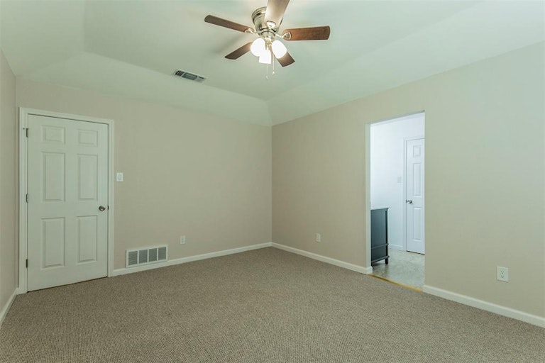 Photo 15 of 25 - 4801 Stage Line Dr, Arlington, TX 76017