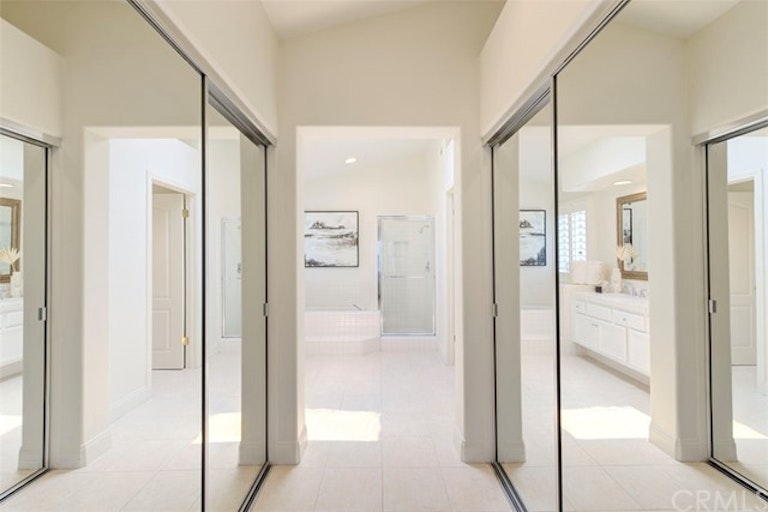 Photo 24 of 50 - 28561 Camelback Rd, Trabuco Canyon, CA 92679