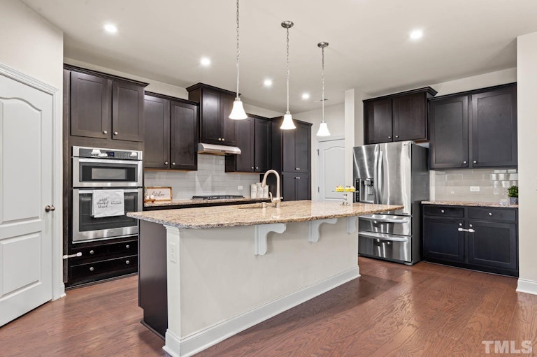 Photo 9 of 35 - 720 Lampwick Ln, Cary, NC 27513