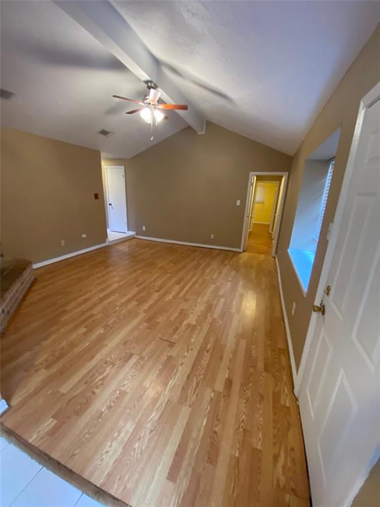 Photo 5 of 25 - 15211 Heron Park Dr, Humble, TX 77396