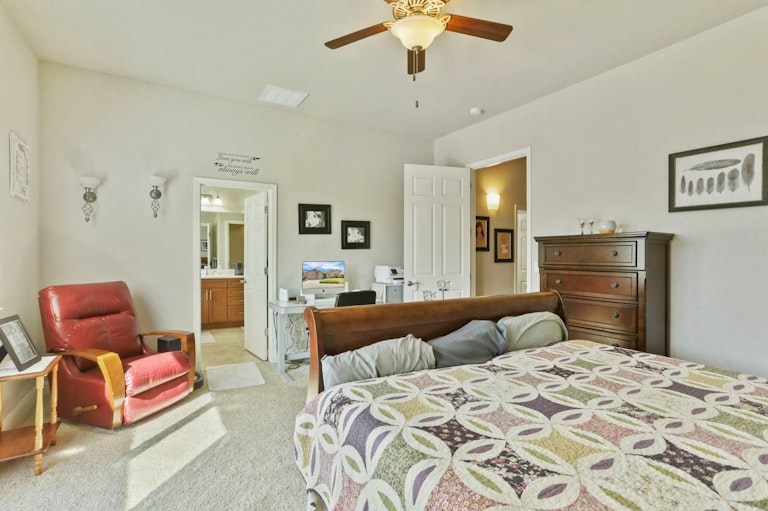 Photo 13 of 46 - 1026 Dimaggio Way, Galt, CA 95632