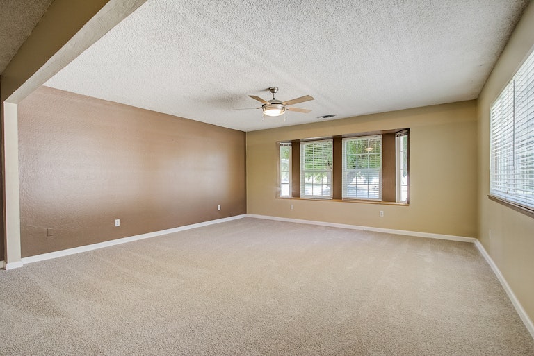 Photo 14 of 32 - 6342 Trenton Way, Citrus Heights, CA 95621