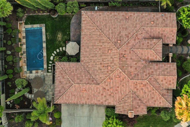 Photo 37 of 58 - 600 Barcelona Ct, Roseville, CA 95747