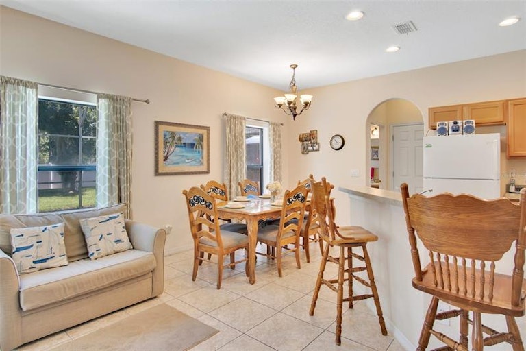 Photo 13 of 33 - 134 Sandy Point Way, Clermont, FL 34714