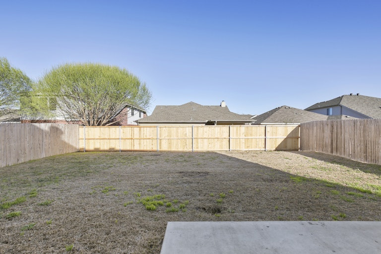 Photo 26 of 26 - 2015 Crosby Dr, Forney, TX 75126