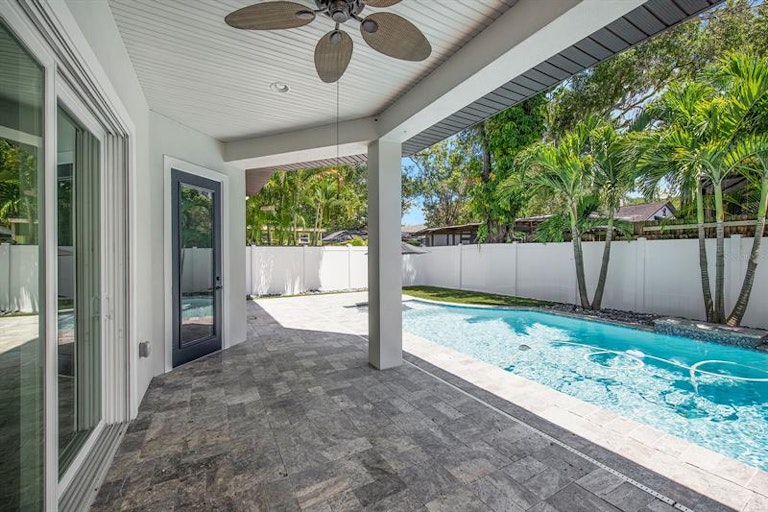 Photo 30 of 33 - 3718 W San Pedro St, Tampa, FL 33629