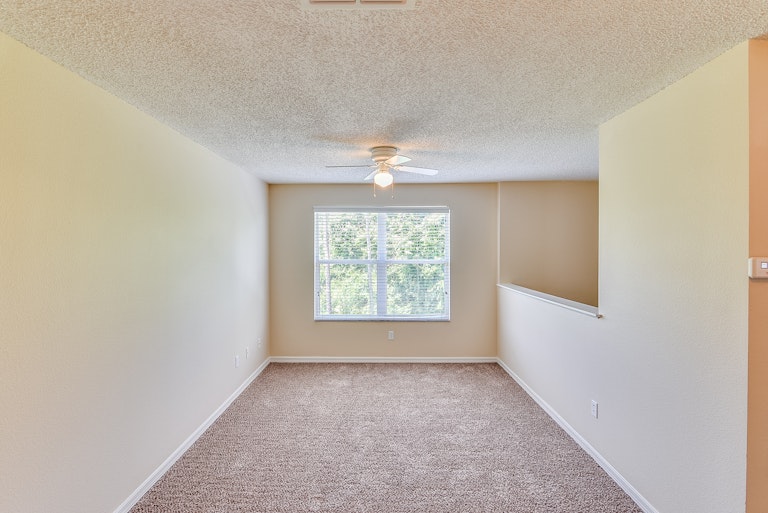 Photo 12 of 29 - 15169 Moultrie Pointe Rd, Orlando, FL 32828