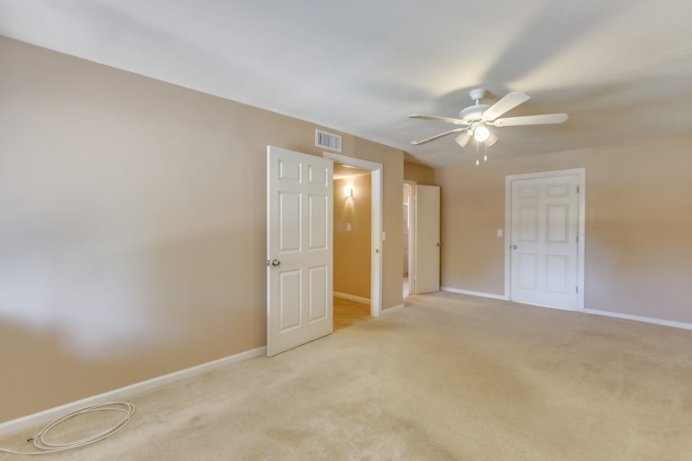 Photo 11 of 21 - 1915 W Utopia Rd, Phoenix, AZ 85027