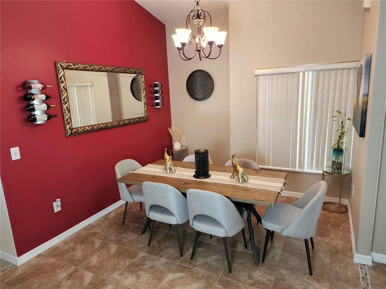 Photo 18 of 34 - 2652 Hawthorne Ln, Kissimmee, FL 34743
