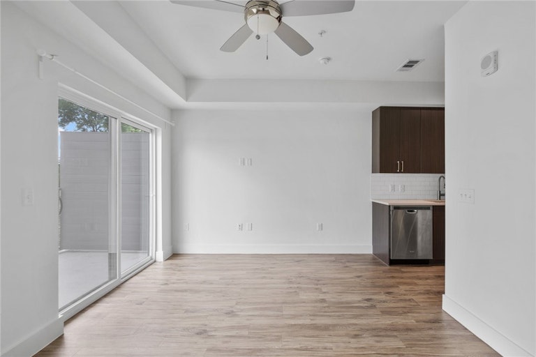 Photo 4 of 16 - 6444 Burnet Rd #205, Austin, TX 78757
