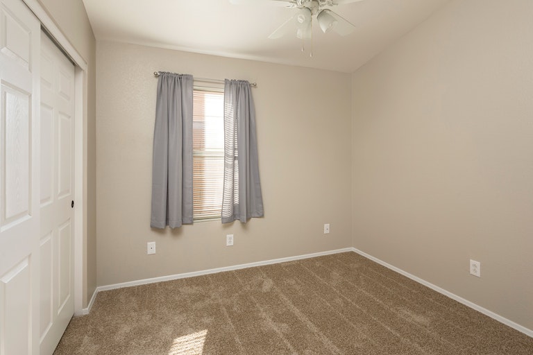 Photo 18 of 24 - 8920 W Davis Rd, Peoria, AZ 85382