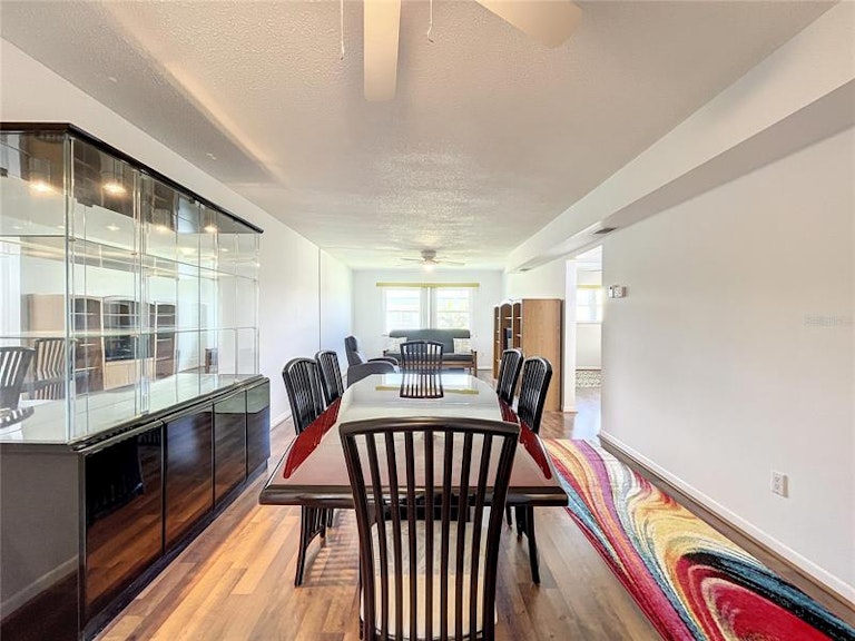 Photo 12 of 47 - 5287 81st St N #24, Saint Petersburg, FL 33709