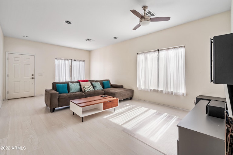 Photo 10 of 32 - 11845 W Windsor Ave, Avondale, AZ 85392