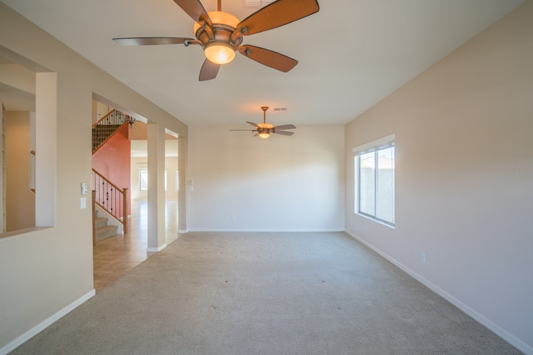 Photo 13 of 37 - 17808 W Ivy Ln, Surprise, AZ 85388