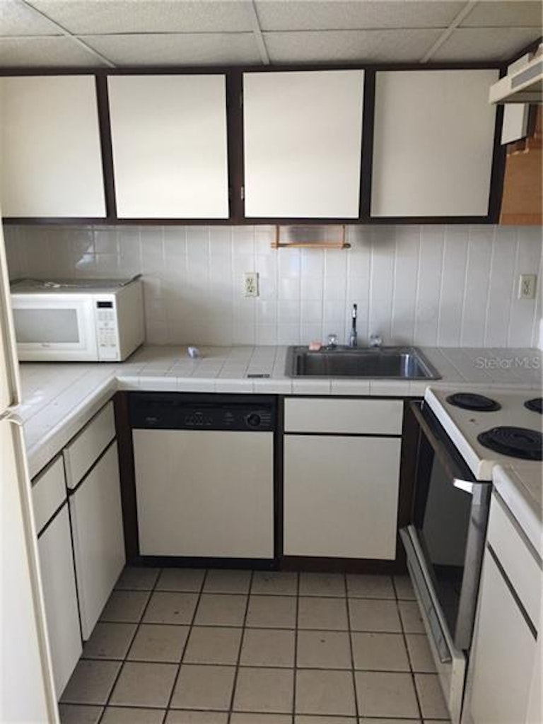 Photo 2 of 7 - 2625 State Road 590 #1022, Clearwater, FL 33759