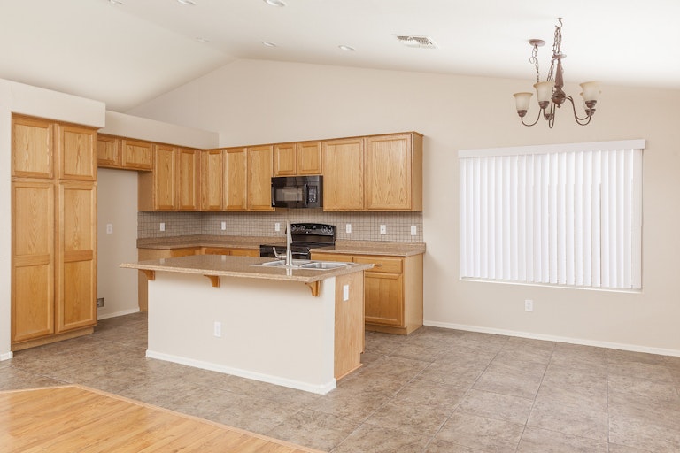 Photo 3 of 21 - 15000 W Honeysuckle Ln, Surprise, AZ 85374