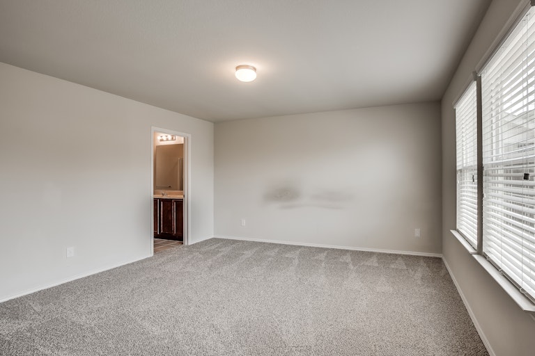Photo 14 of 32 - 1812 Christopher Creek Dr, Little Elm, TX 75068