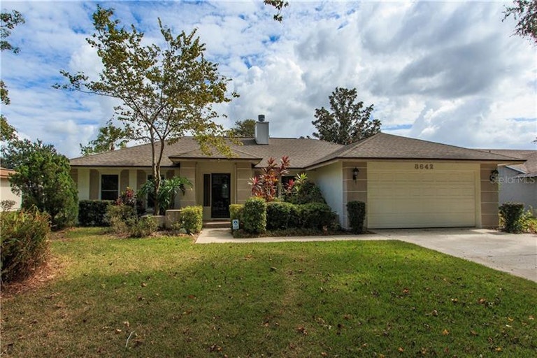 Photo 1 of 23 - 8642 Alegre Cir, Orlando, FL 32836