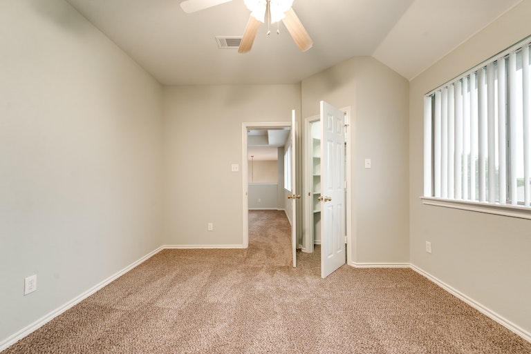 Photo 27 of 37 - 1610 Warrington Way, Forney, TX 75126