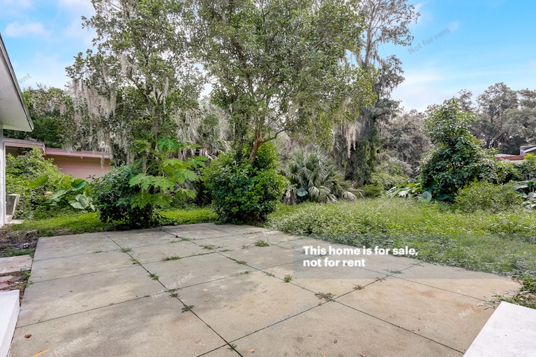 Photo 29 of 32 - 6438 Swallow Cove Rd, Jacksonville, FL 32211