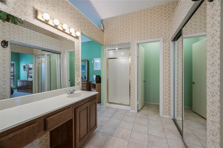 Photo 20 of 24 - 3610 Willowood Dr, Garland, TX 75040