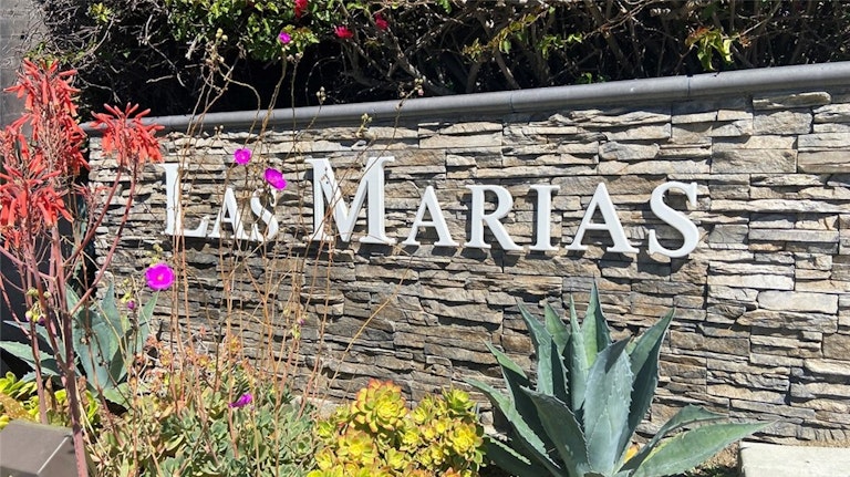 Photo 3 of 43 - 102 Avenida Mesita #20, San Clemente, CA 92673